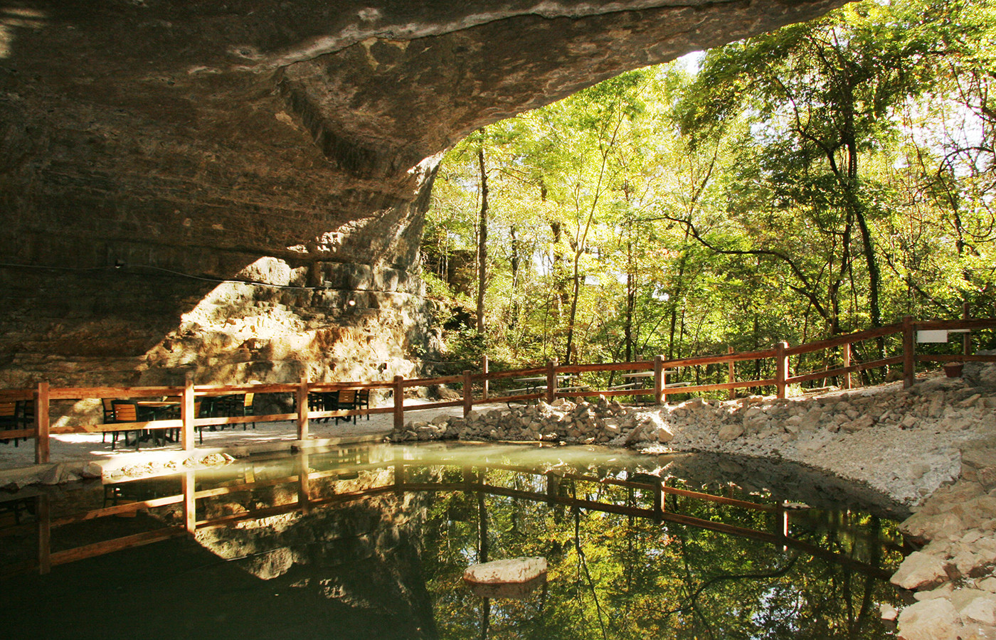 Visit Missouri Articles Going Underground The Caves of Missouri