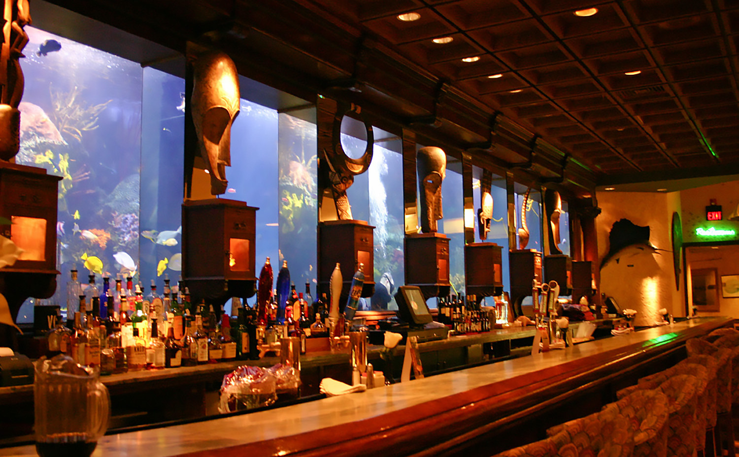 Hemingway's Blue Water Cafe
