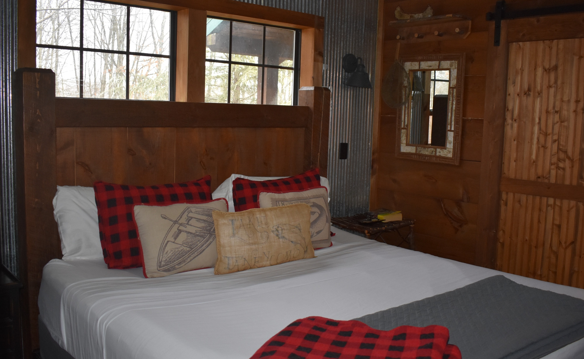 Creekside Cabin