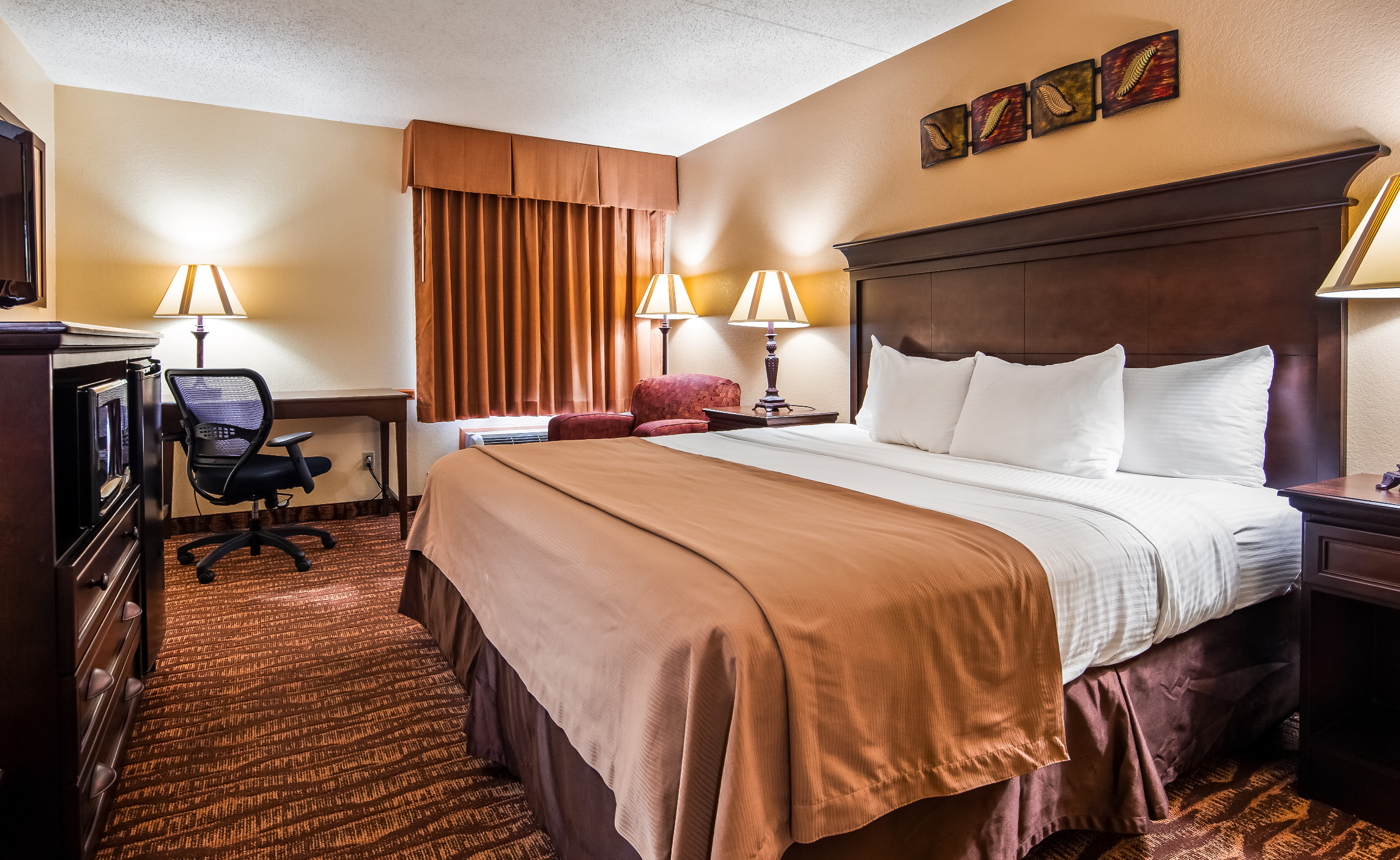 Myer Hotels - Best Western - Center Pointe