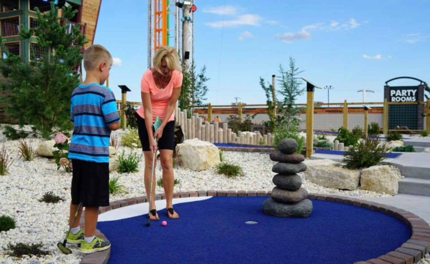 Adventure Mini-Golf - Putt Your Way thru Bigfoot Country!