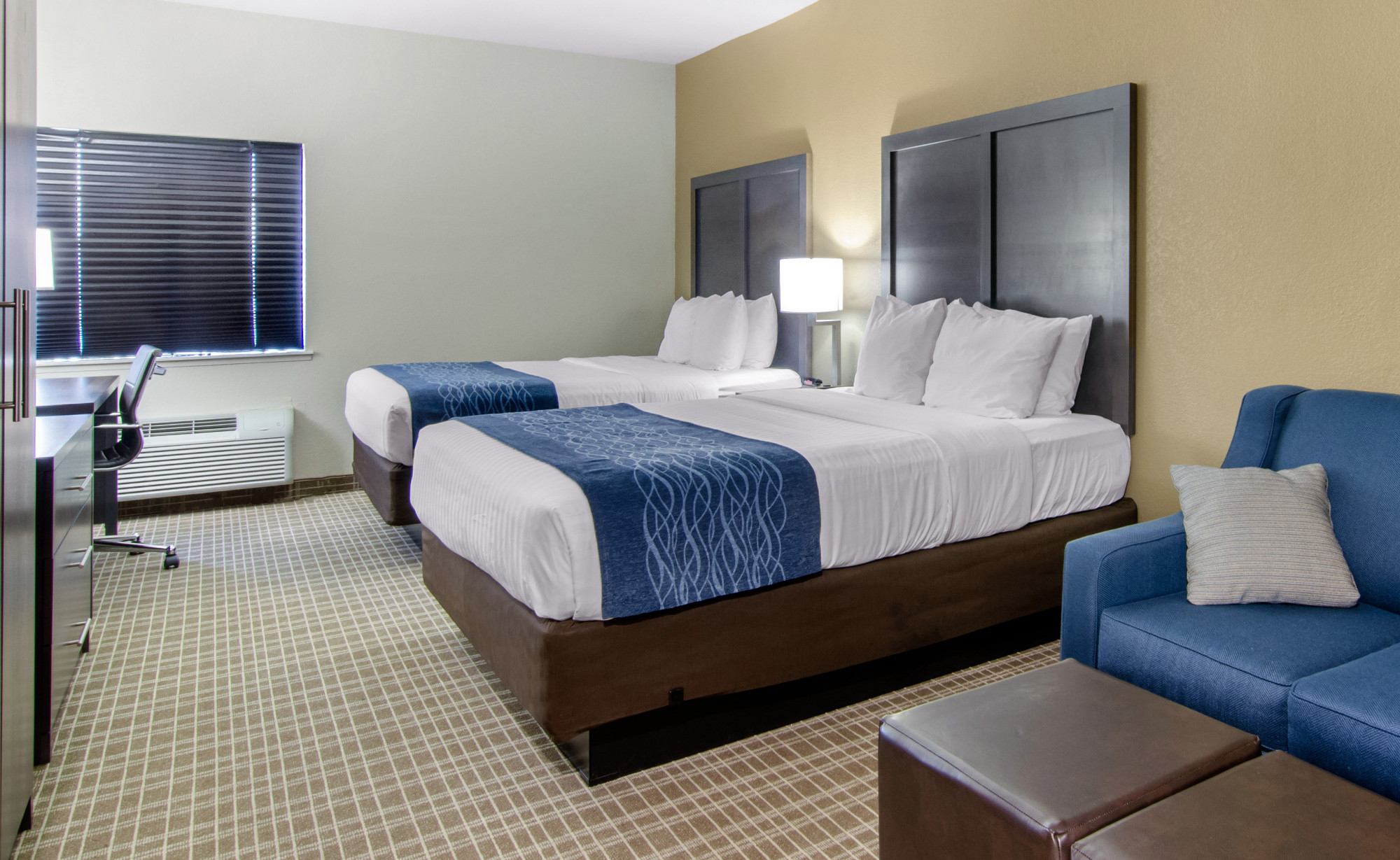 Double Queen Suite with pullout Comfort Inn Fort Wood