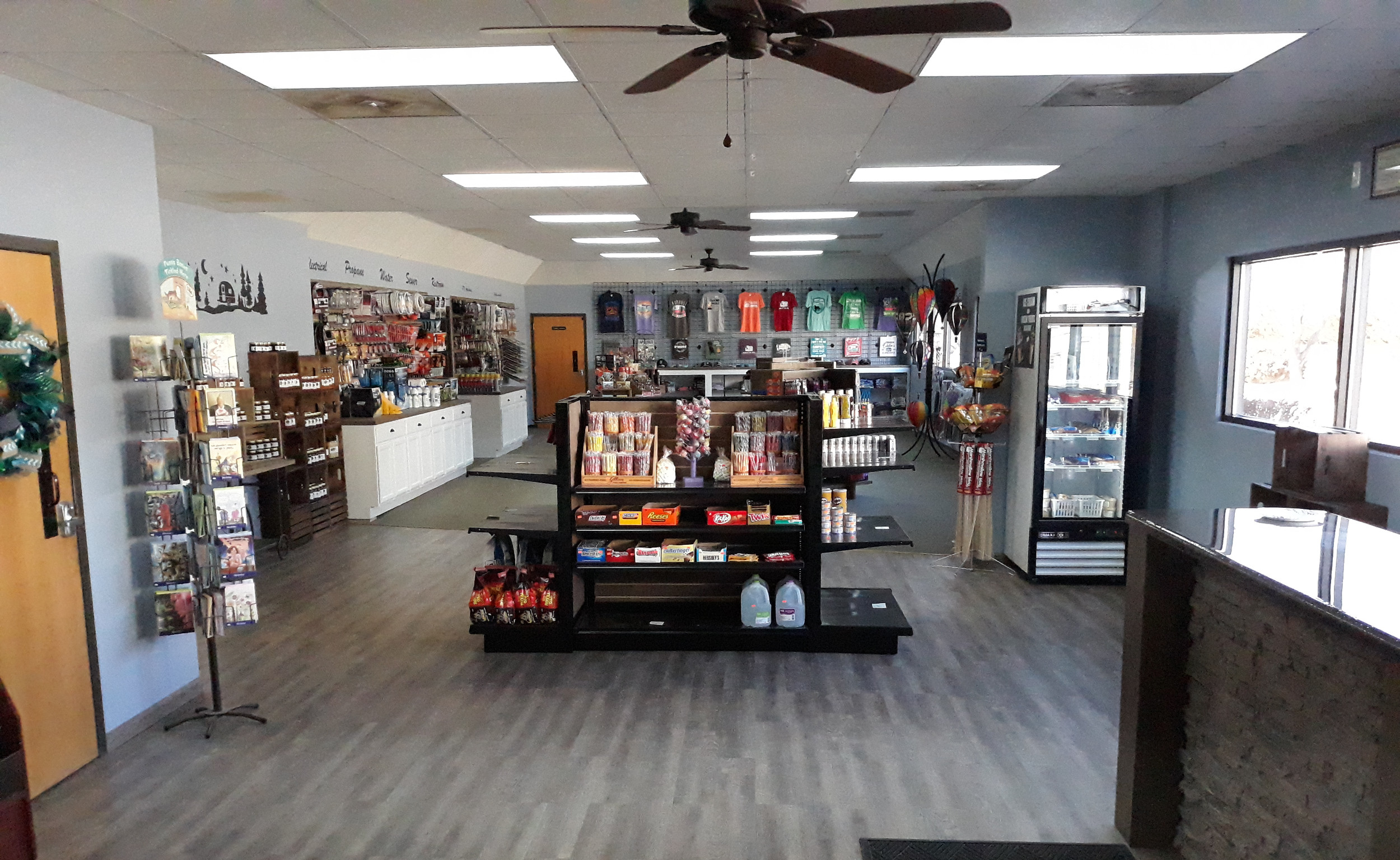 Cottonwoods RV Park Gift Shop - Newly Renovated!