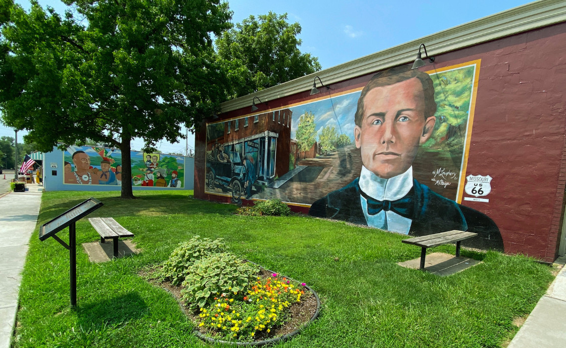 A.J. Barnett and Osage Meeting Murals