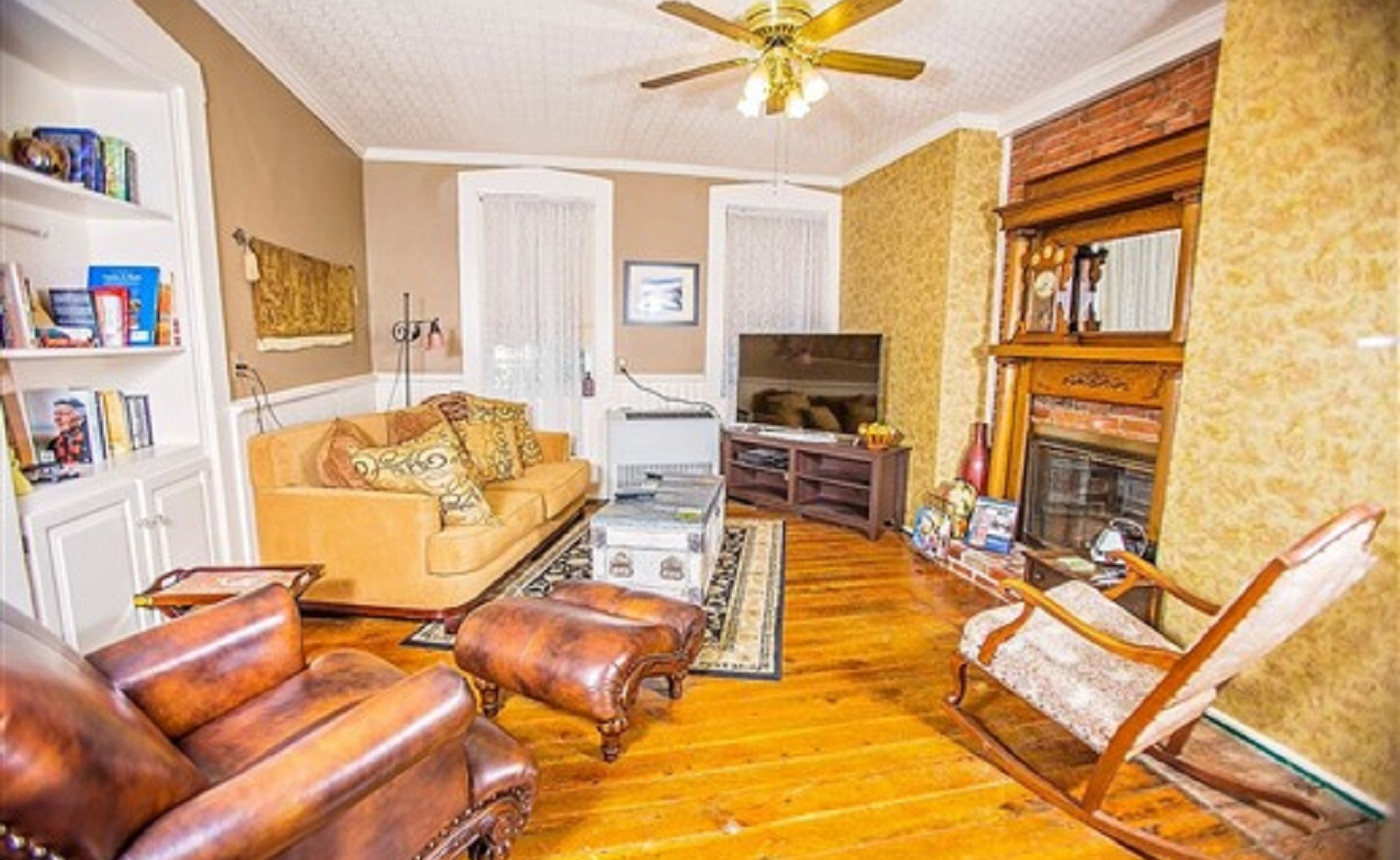 Parlor- Meeting Space Area