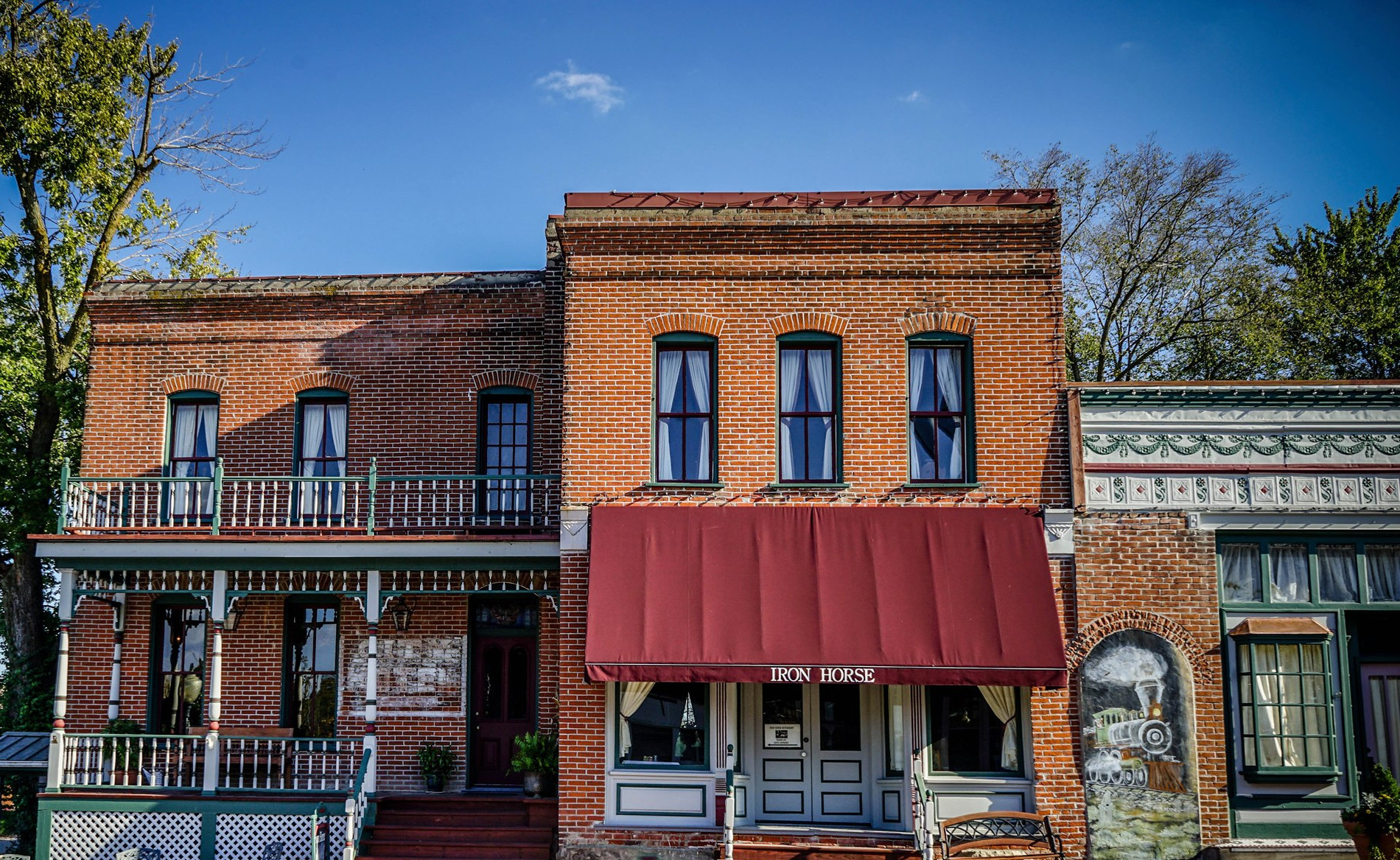 Iron Horse Hotel