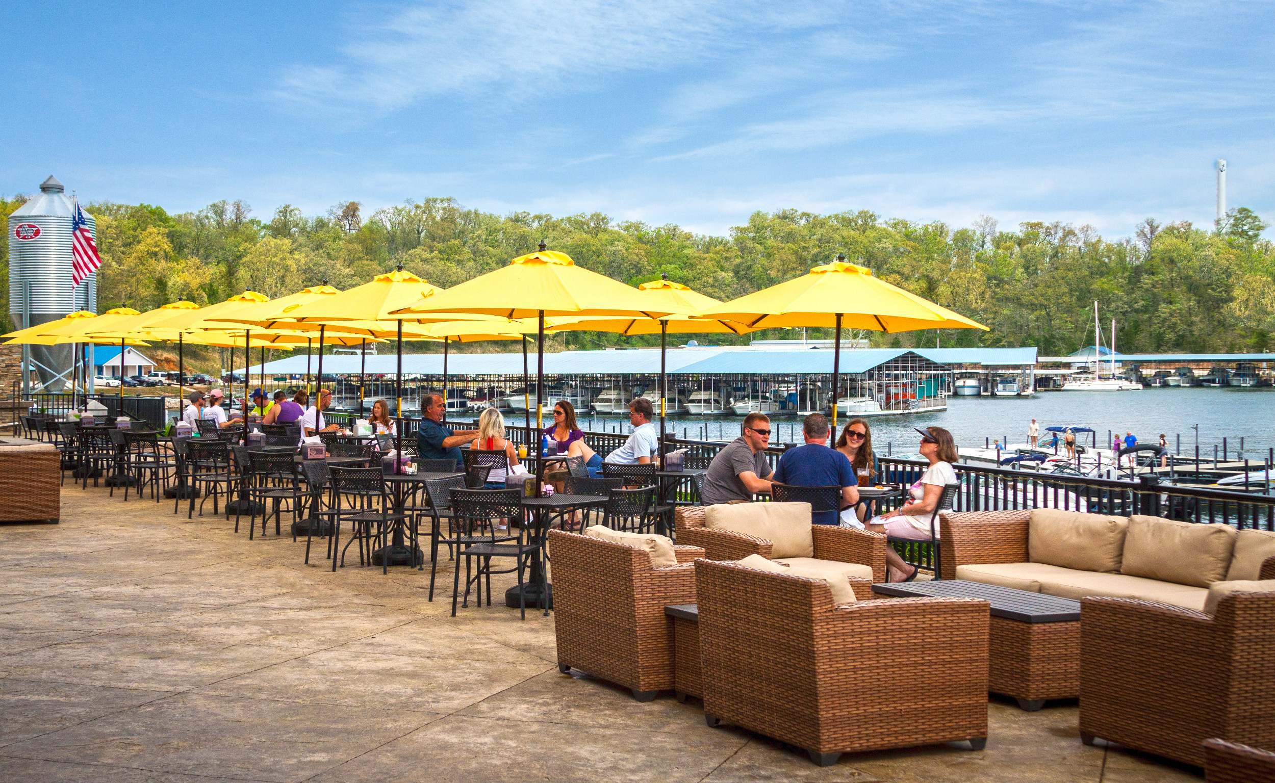 Waterfront Dining