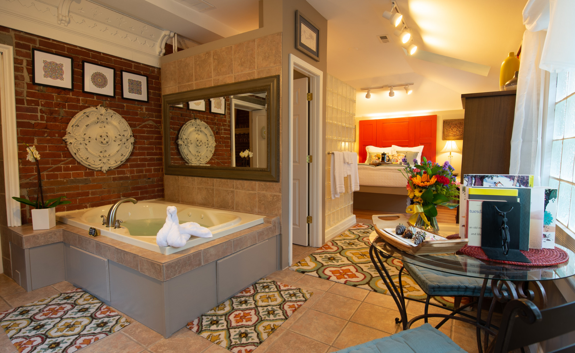 Main Street Inn - Missouri River Suite