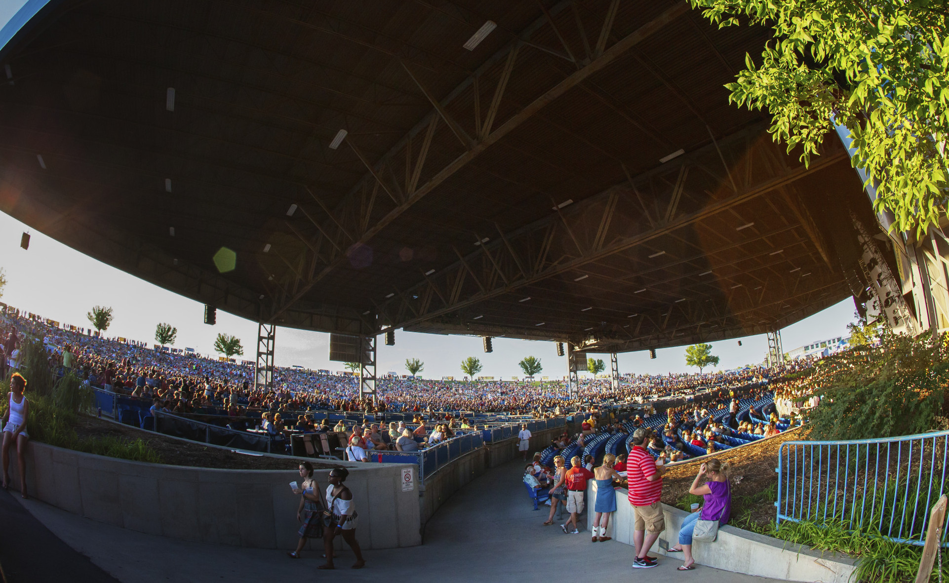 Hollywood Casino Amphitheatre