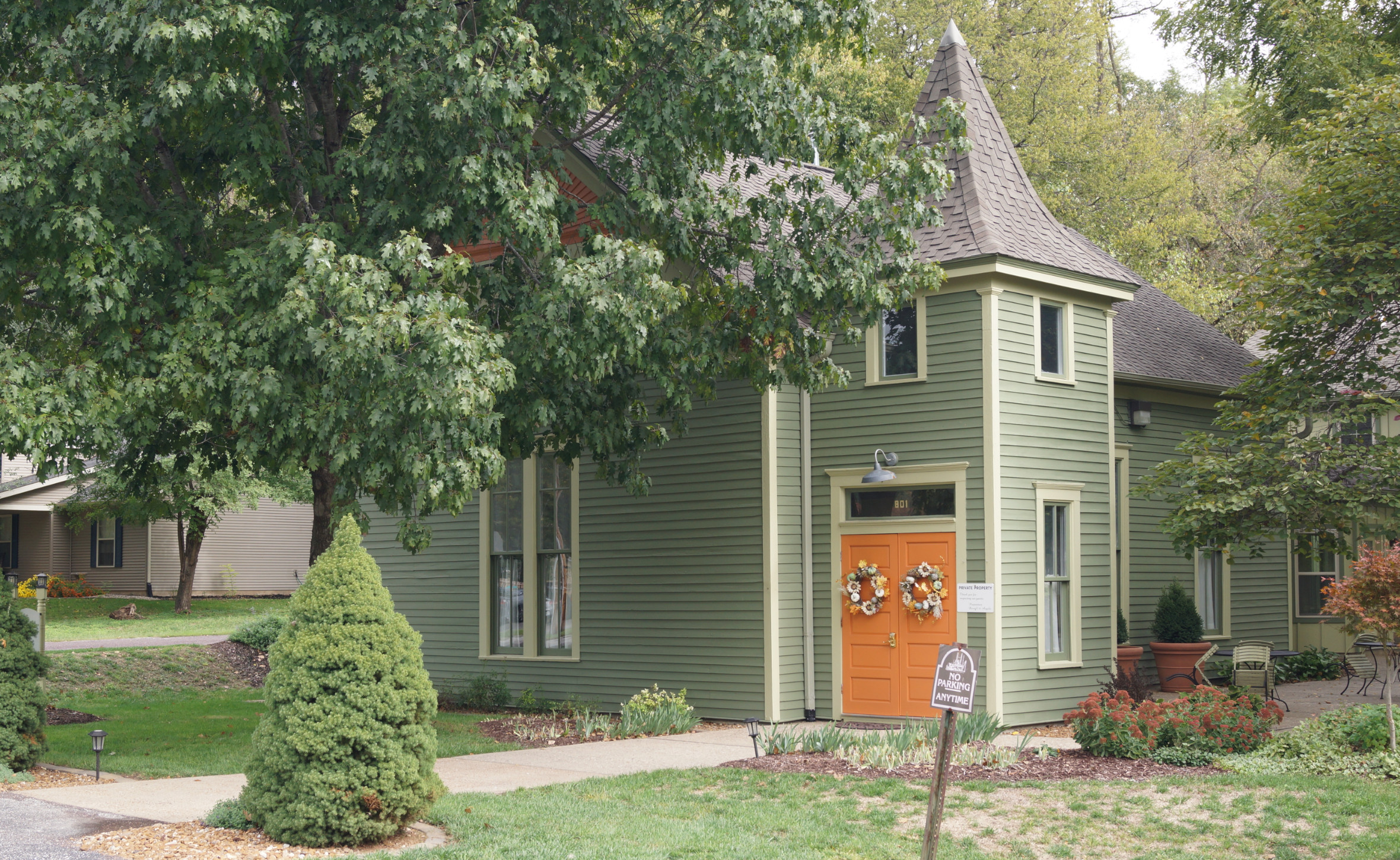 The Mount Nebo Inn