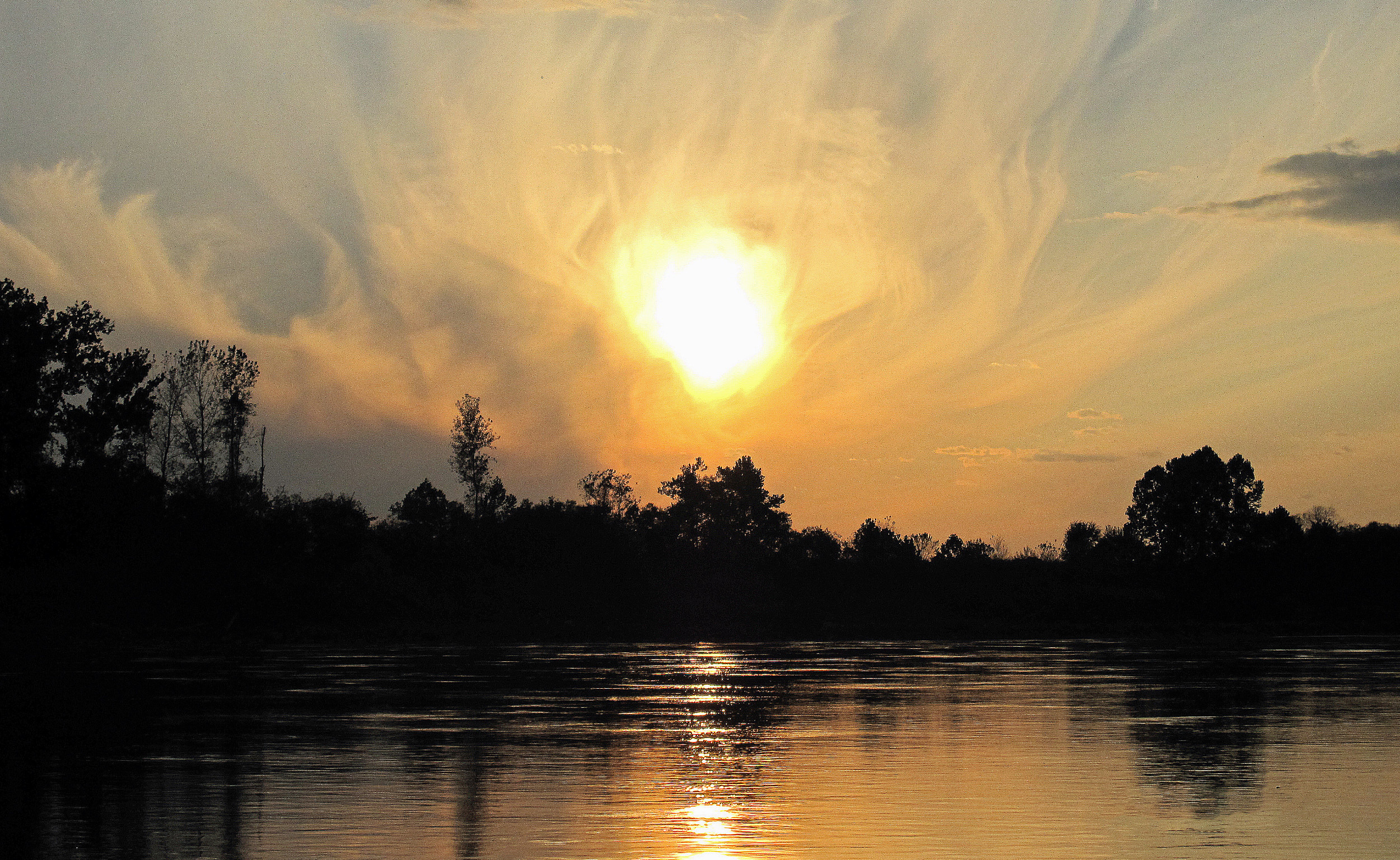 Sunset cruise on the Missouri River