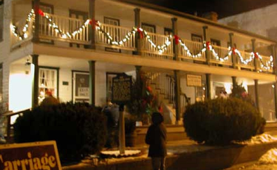 OSS at Christmas on the Square