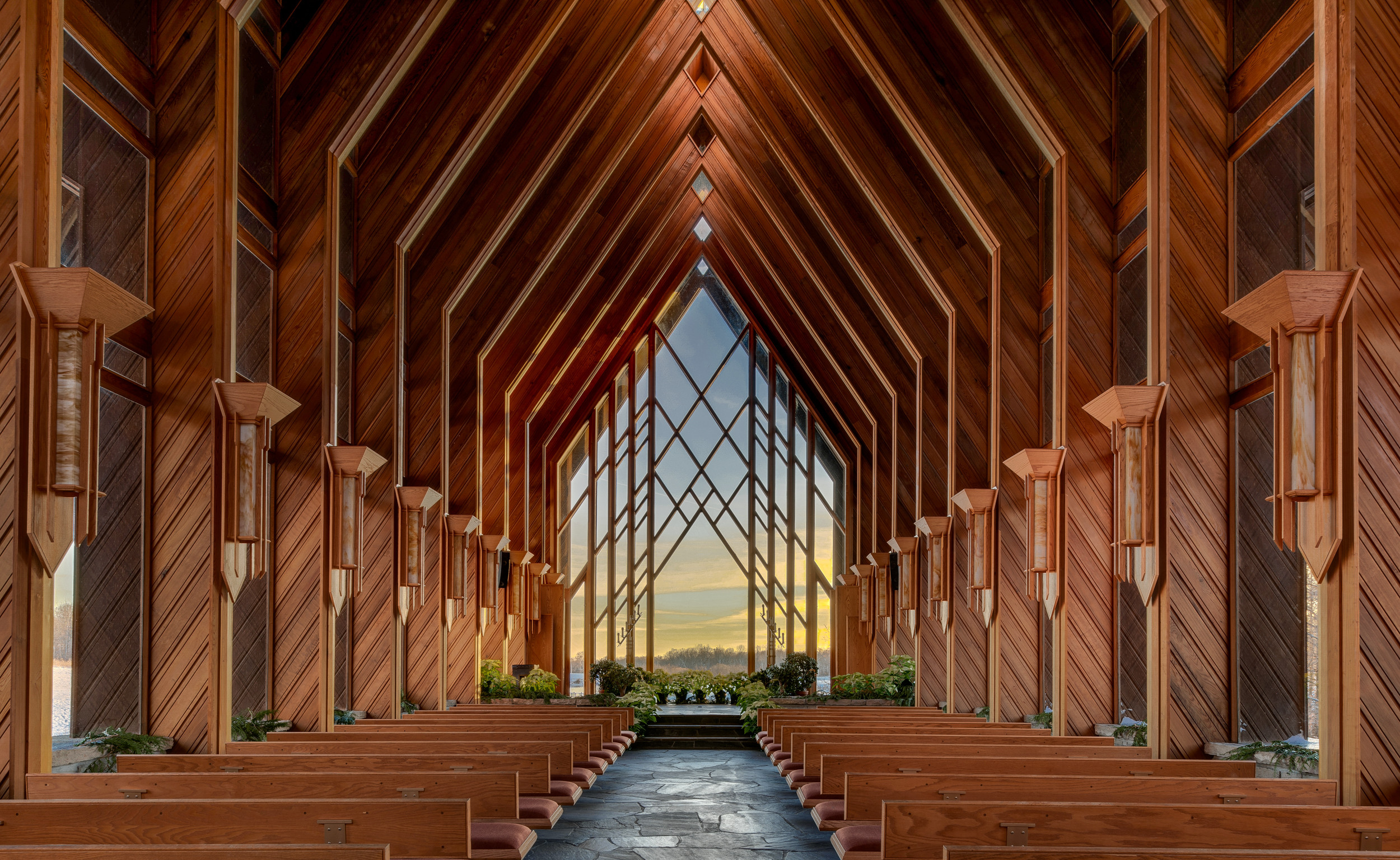 Marjorie Powell Allen Chapel, one of 4 structures designed by architect E. Fay Jones at Powell Gardens