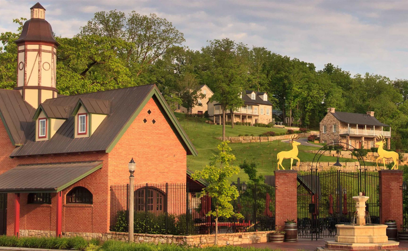 Our Hillside Cottages are perched perfectly to offer a view of Hermann and the Missouri River.