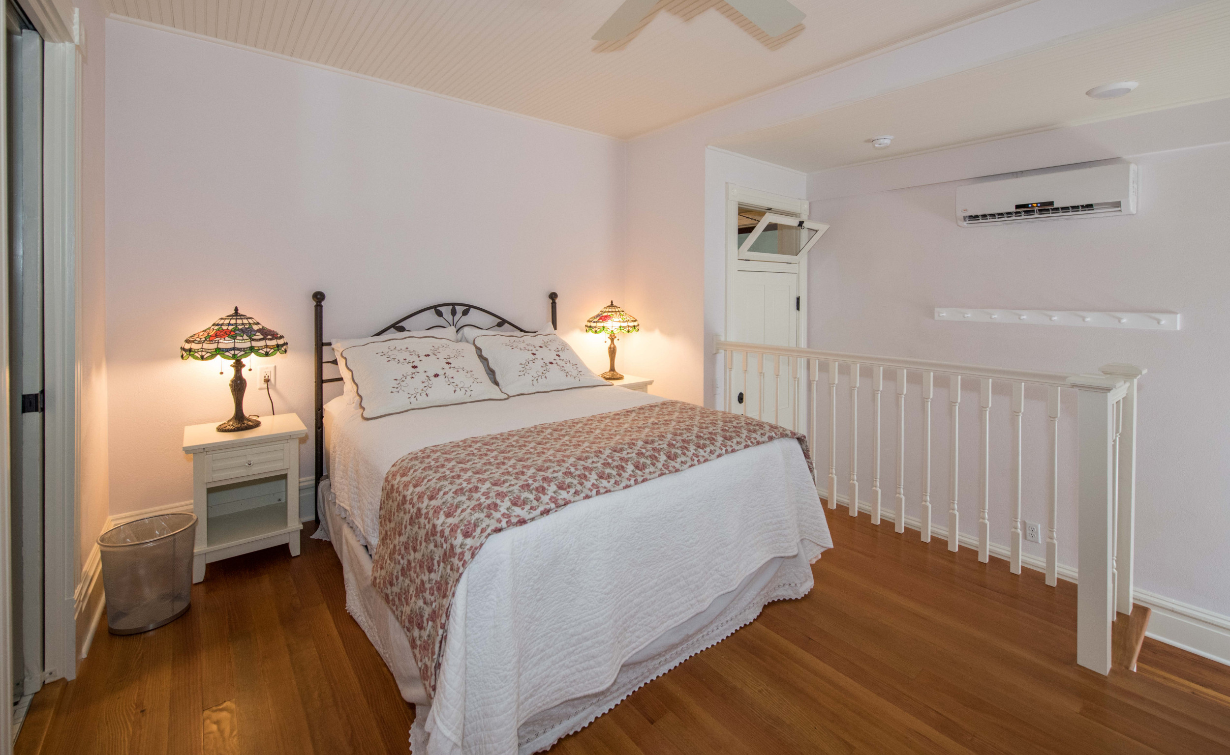 Rose Guest room