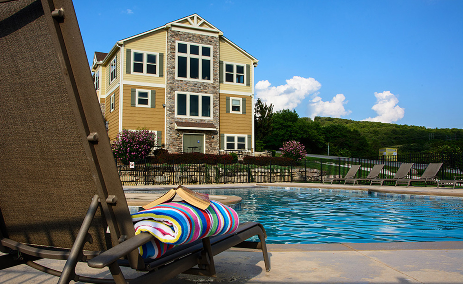 Branson Canyon neighborhood pool and clubhouse