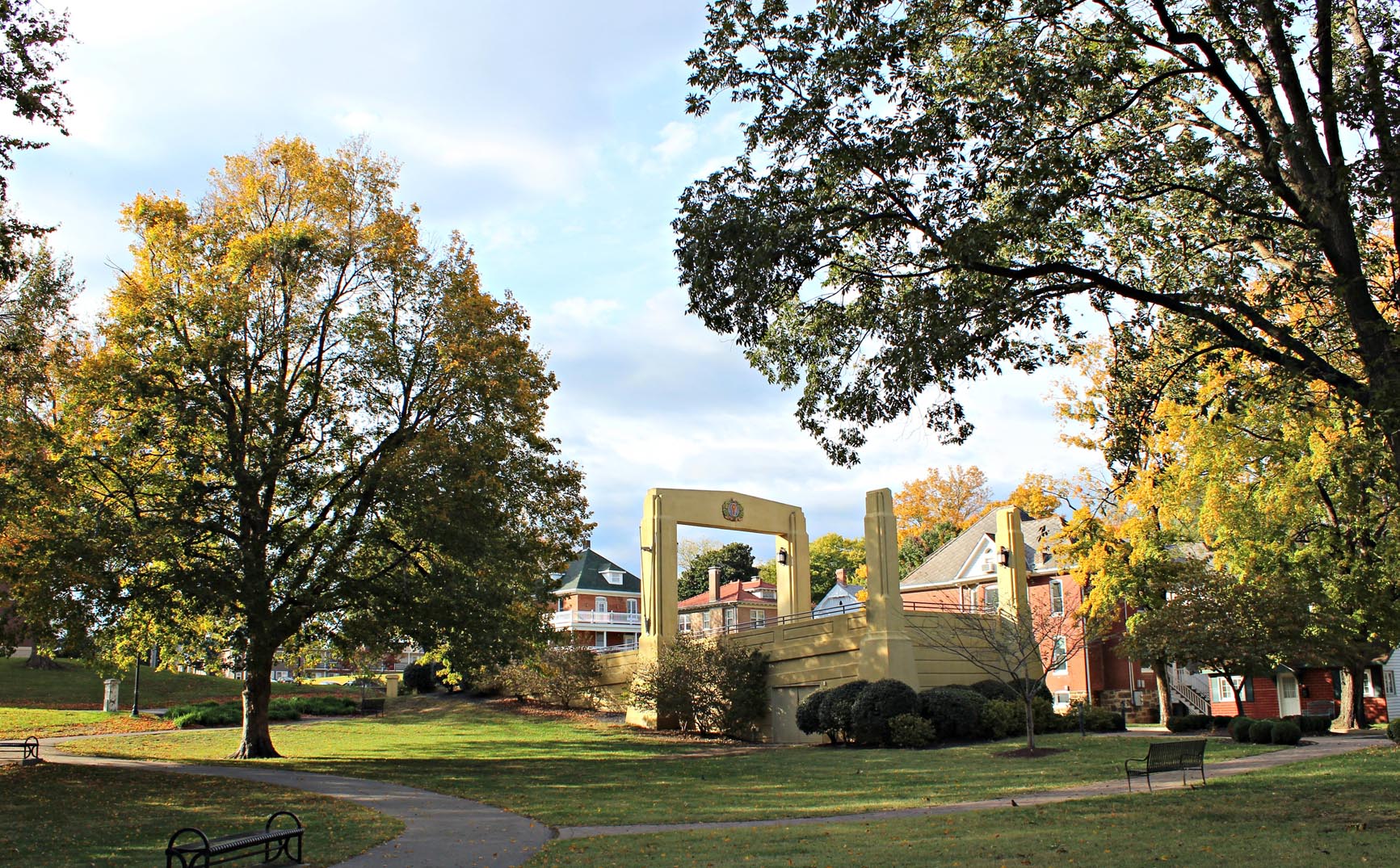 Old Bridge Overlook Park