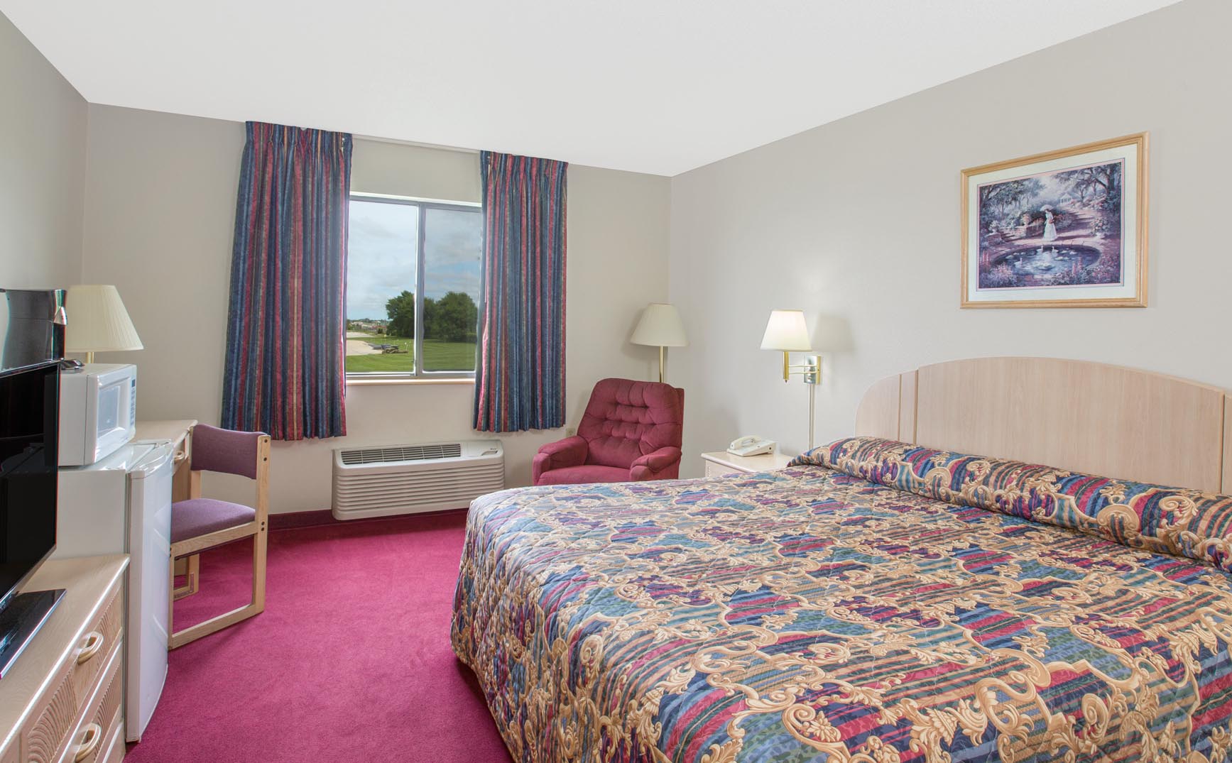 Guest Room with One King Bed