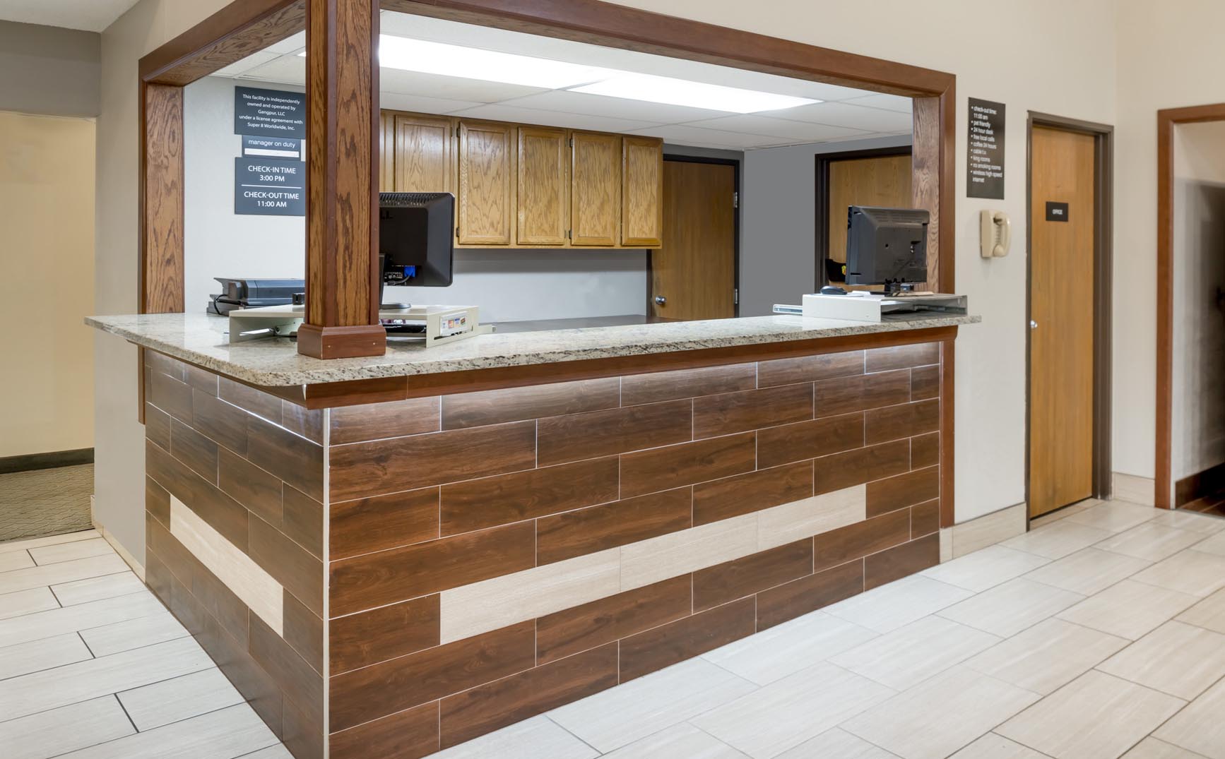 Super 8 Lobby