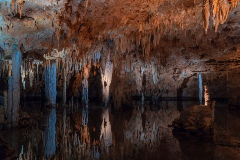 Missouri Caves: A Visitor's Guide