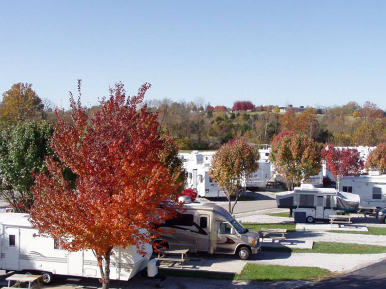 A view of an RV park in the autumn.