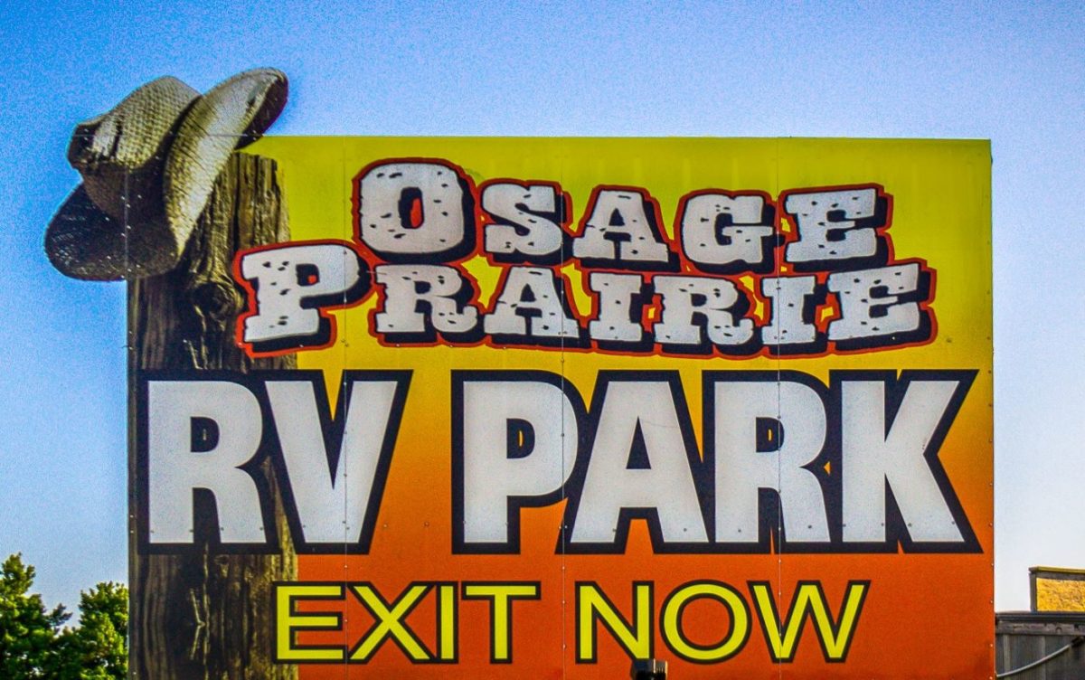 An exit sign for an RV park.
