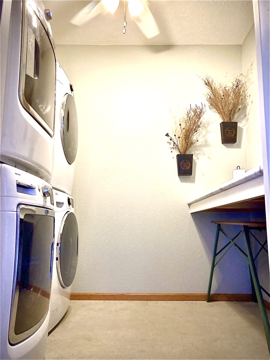 A washer/dryer in a place to stay.