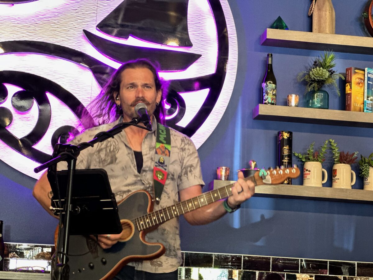Musician performing at Sail Away Wine