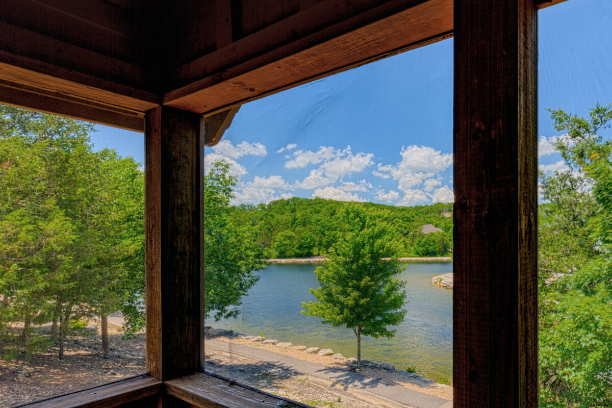 Branson Regal Stonebridge Porch View of Lake