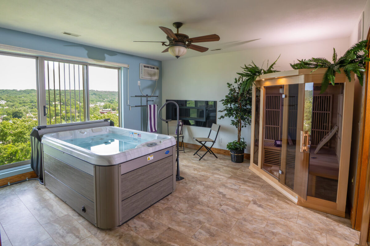 Indoor Hot Tub Premium Suite