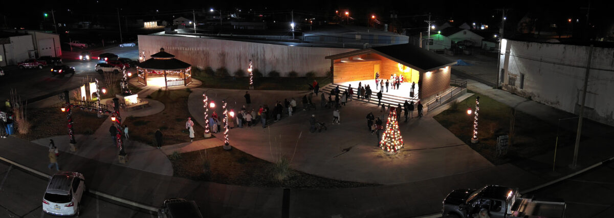 Lamar Missouri - Christmas Lighting and Parade -November 21st -