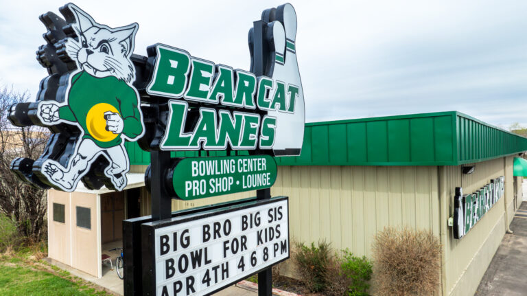 The marquee sign for Bearcat Lanes in Maryville, advertising its bowling center, pro shop and lounge.