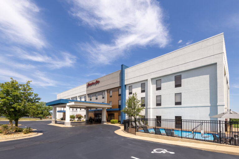 Hampton Inn Exterior