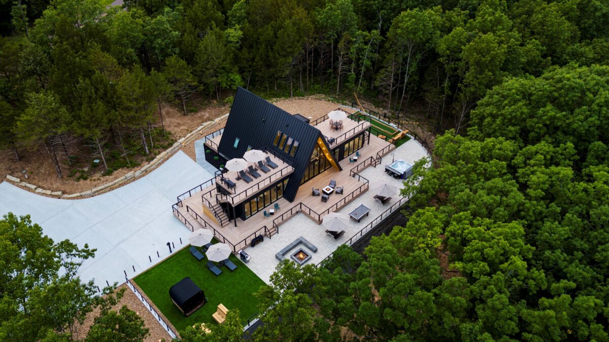 Luxury A-frame retreat on wooded acreage near Hermann, Missouri wine country